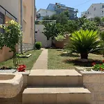 Apartment Zica