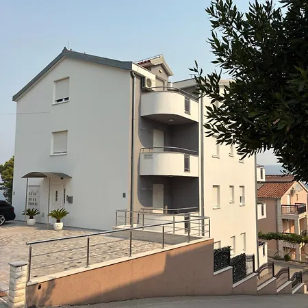 Zica Apartment *